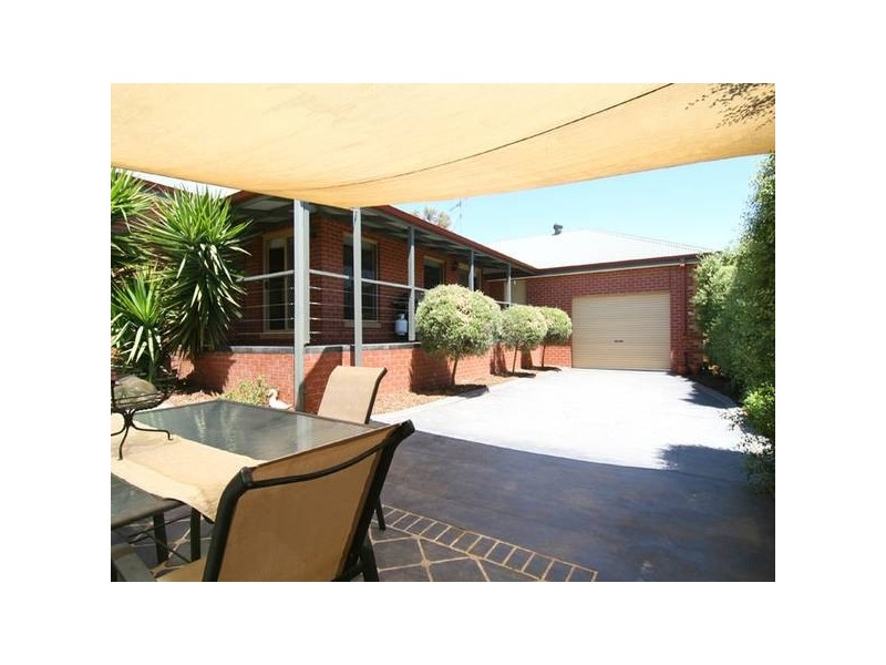 47 Keogh Drive, Spring Gully VIC 3550