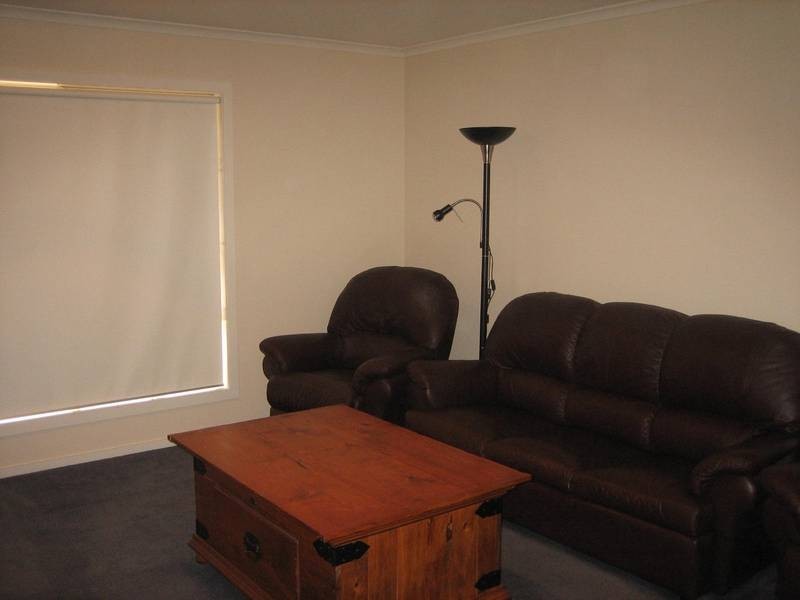 42 Peacock Drive, Epsom VIC 3551