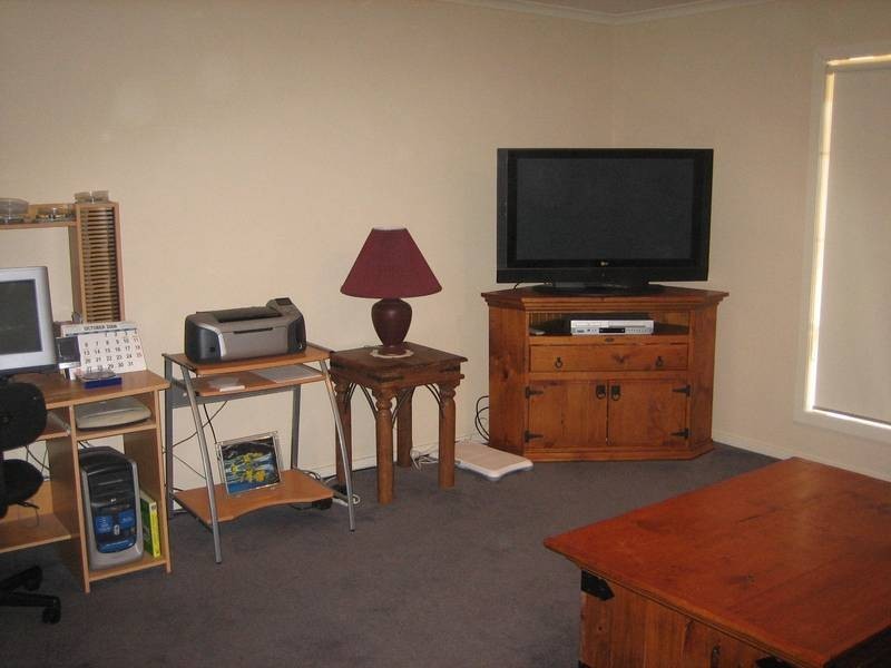 42 Peacock Drive, Epsom VIC 3551