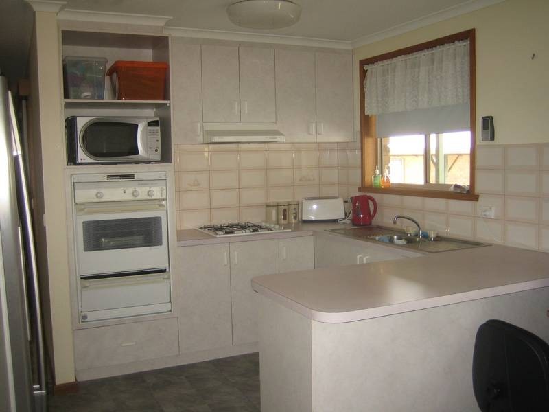 22 Lukin Crescent, Kangaroo Flat VIC 3555