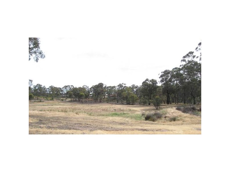 101 Mistletoe Street, Golden Square VIC 3555