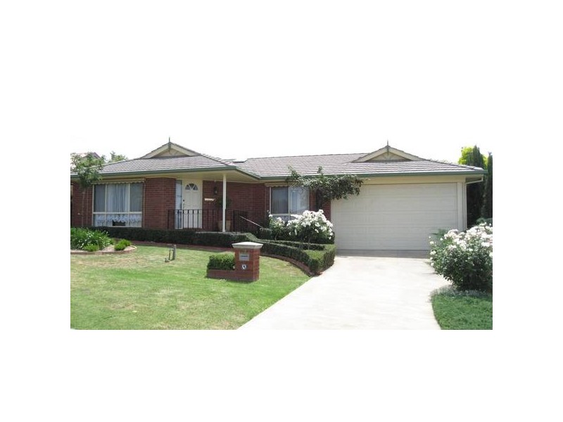 17 Hines Court, Kangaroo Flat VIC 3555