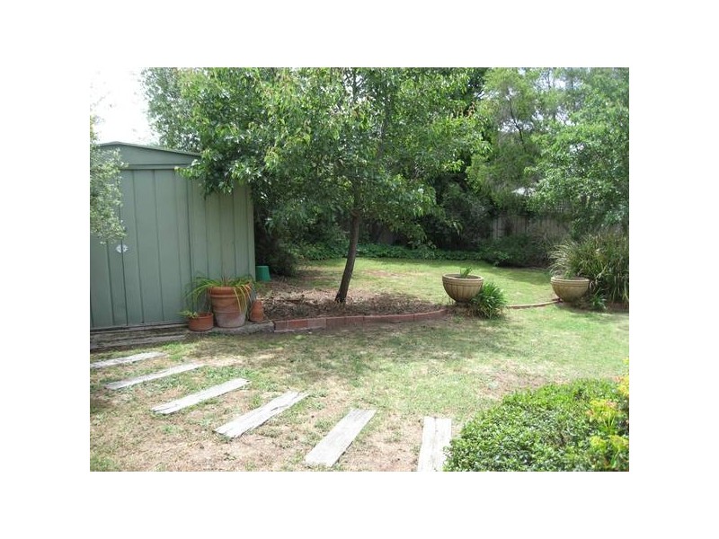 17 Hines Court, Kangaroo Flat VIC 3555