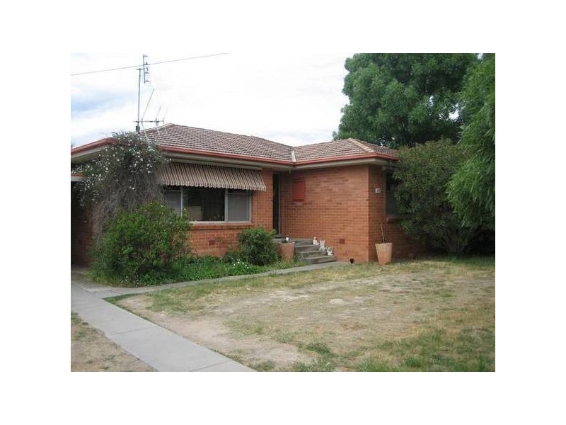 16 Lowndes Street, Kennington VIC 3550