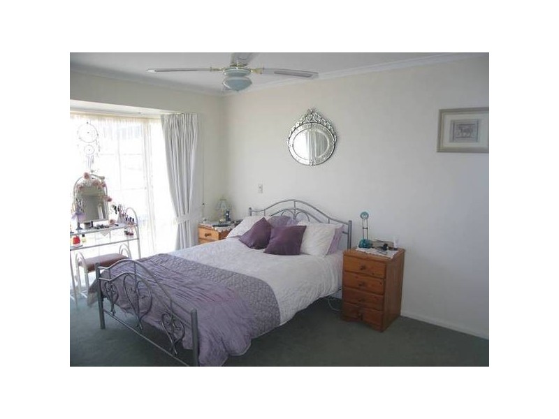 6 Julie Court, Kangaroo Flat VIC 3555