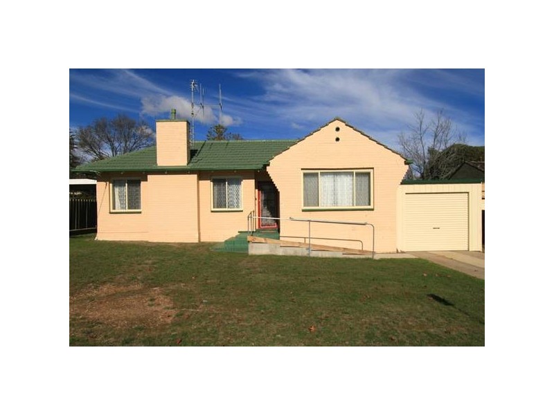 24 Ewing Avenue, Flora Hill VIC 3550