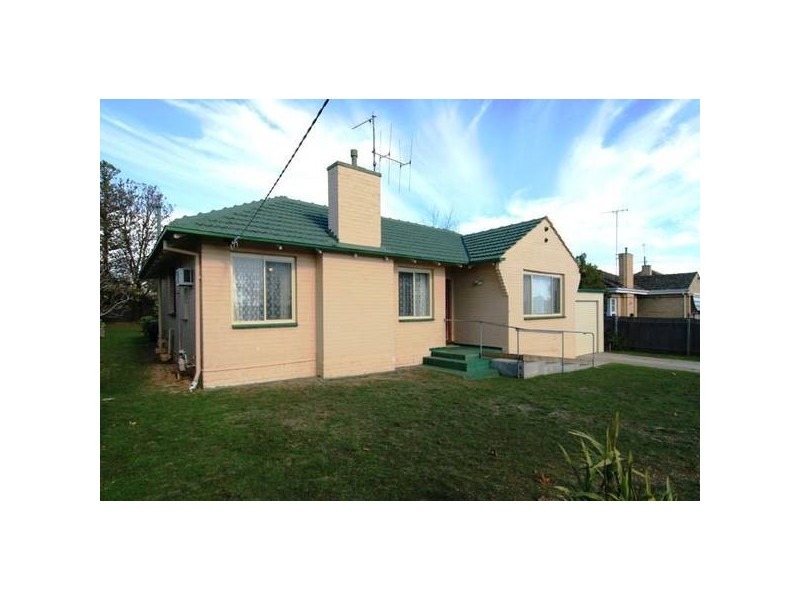 24 Ewing Avenue, Flora Hill VIC 3550