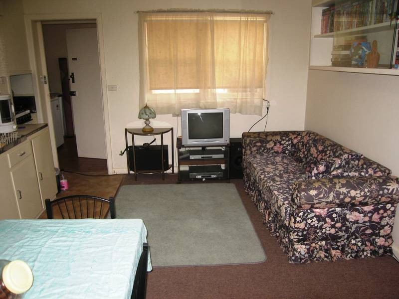 19&19A Hayes Street, Ironbark VIC 3550