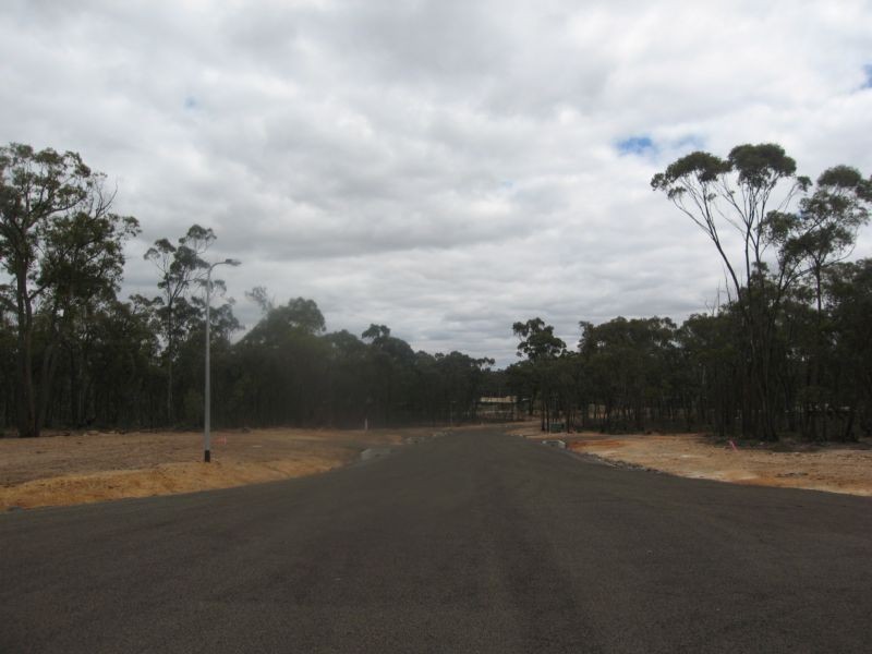 Cockatoo Drive, Junortoun VIC 3551
