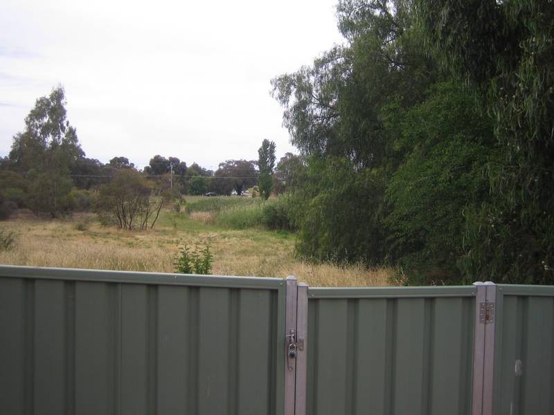 5 Jorben Place, Golden Square VIC 3555