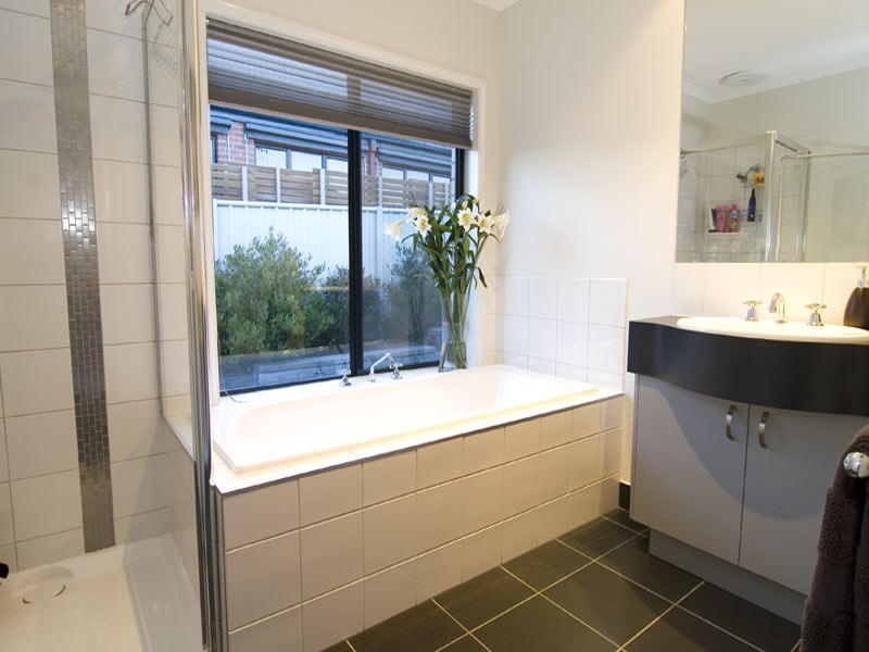 10 Arthurs Crescent, Strathfieldsaye VIC 3551