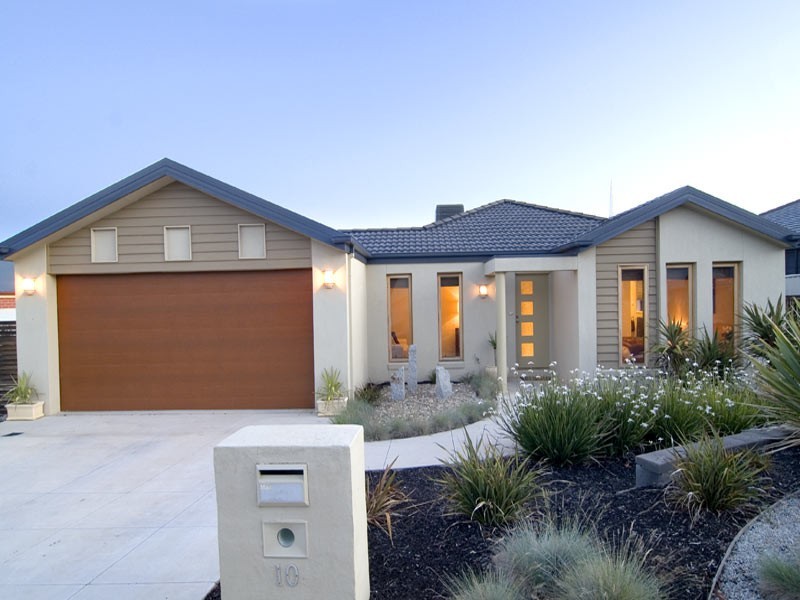 10 Arthurs Crescent, Strathfieldsaye VIC 3551