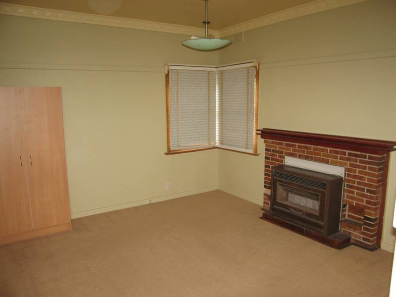 9 Theodore Street, Flora Hill VIC 3550