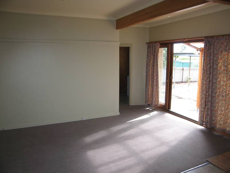 9 Theodore Street, Flora Hill VIC 3550