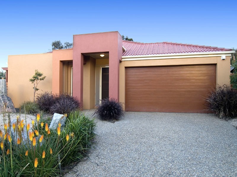 12 Elwood Drive, Strathdale VIC 3550