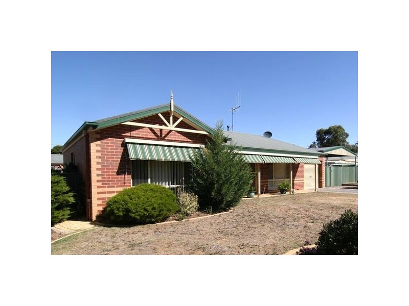 9 Jamieson Park Drive, Kangaroo Flat VIC 3555