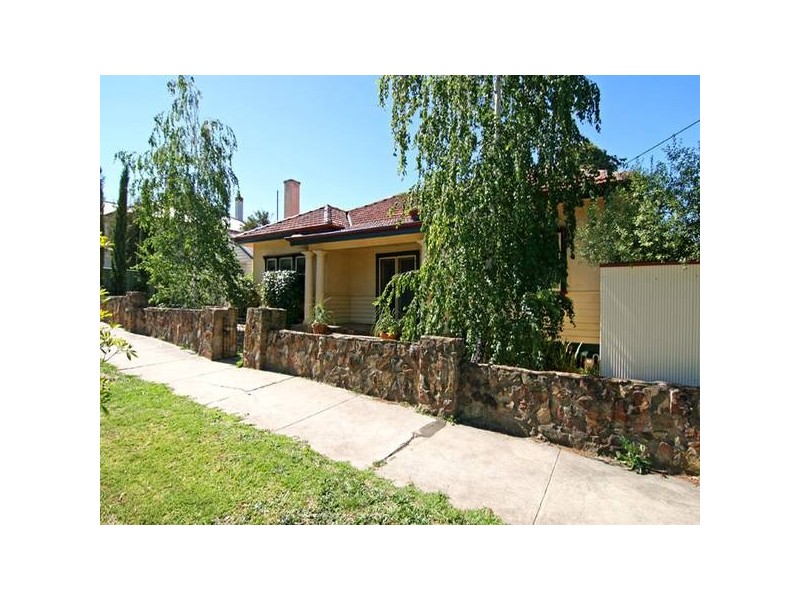 28 Rodney Street, Quarry Hill VIC 3550