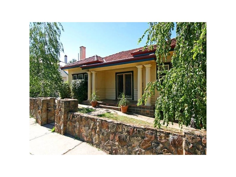 28 Rodney Street, Quarry Hill VIC 3550