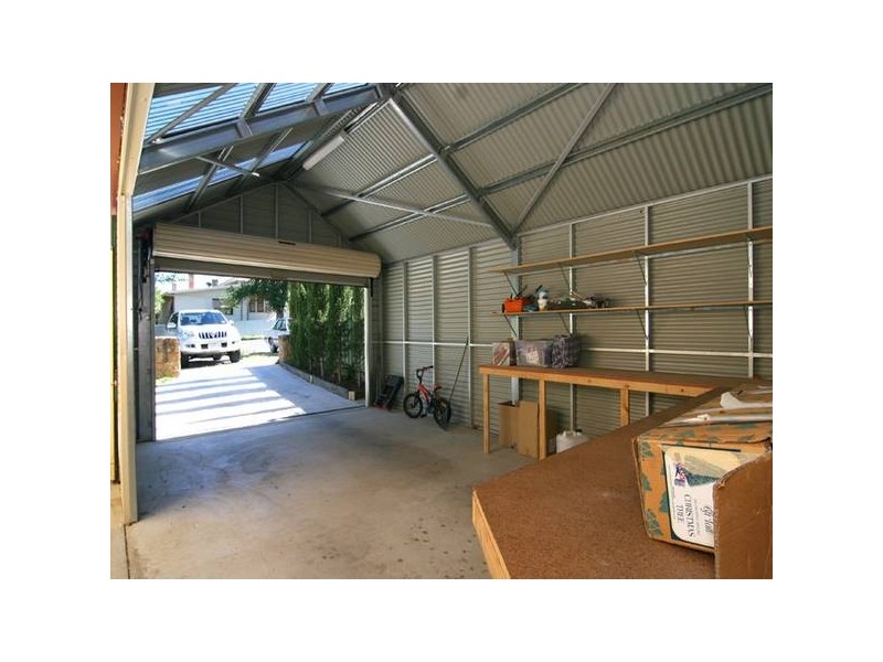 28 Rodney Street, Quarry Hill VIC 3550