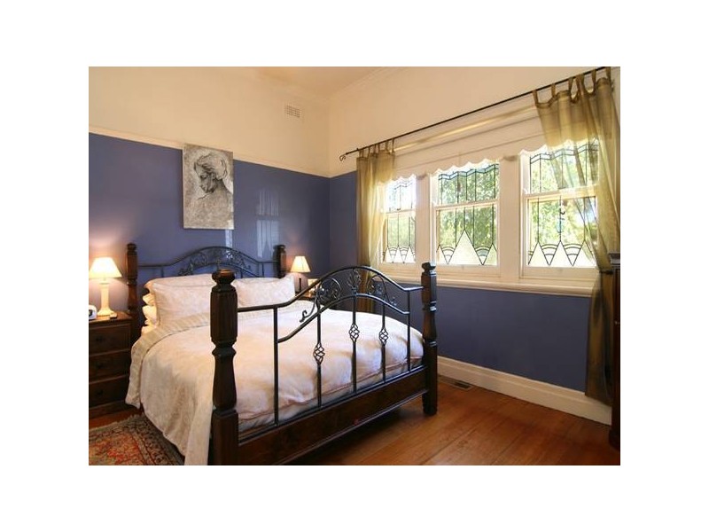 28 Rodney Street, Quarry Hill VIC 3550