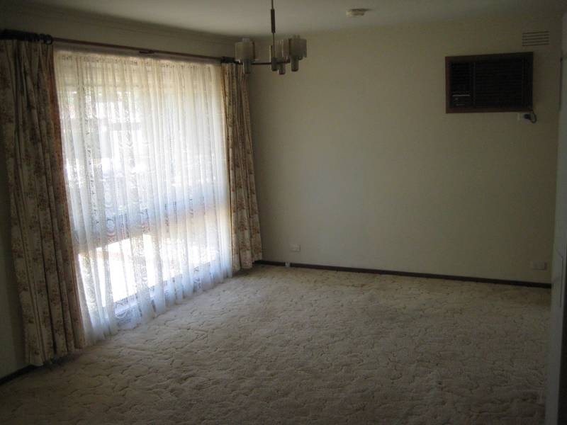 7 Mockridge Drive, Kangaroo Flat VIC 3555