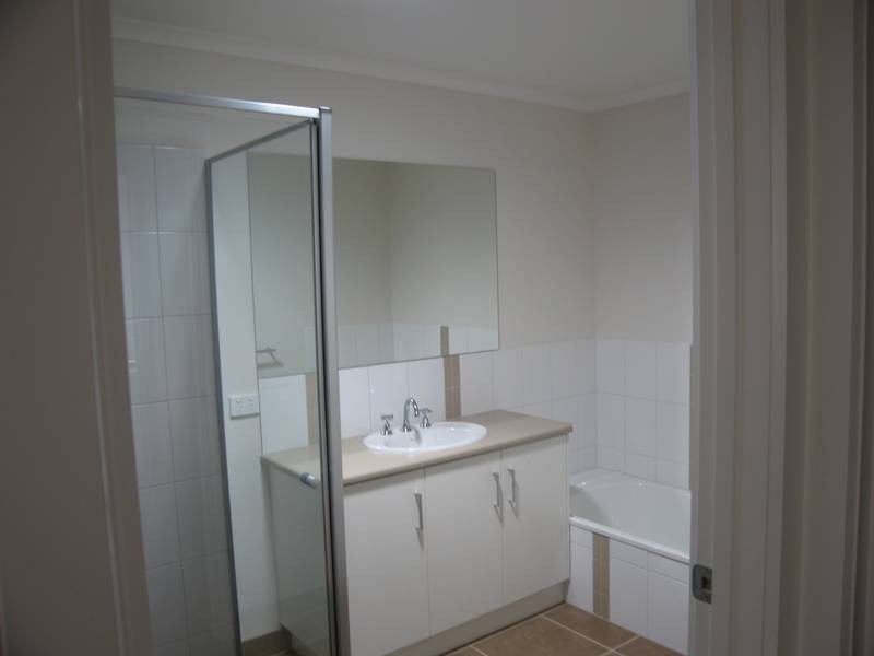 2/166 McIvor Road, Strathdale VIC 3550