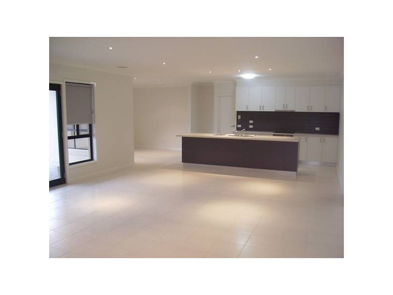2 Justine Court, Spring Gully VIC 3550