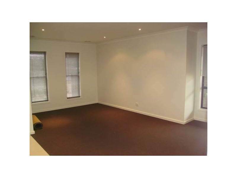 2 Justine Court, Spring Gully VIC 3550
