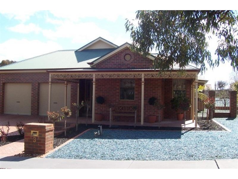 3 Sandstone Rise, Strathdale VIC 3550