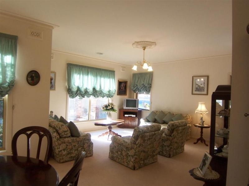 3 Sandstone Rise, Strathdale VIC 3550