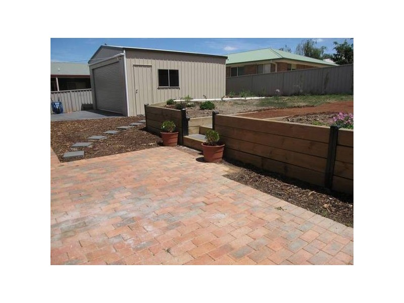 20 Mockridge Drive, Kangaroo Flat VIC 3555