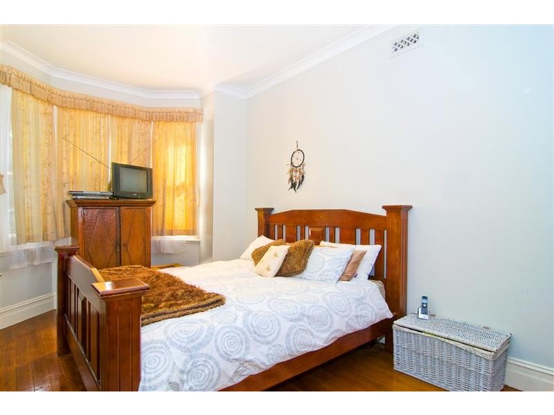 24 Hugh Street, Ashfield NSW 2131
