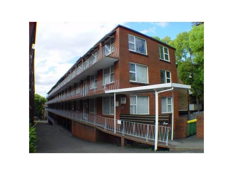 4/ 151b Smith, Summer Hill NSW 2130