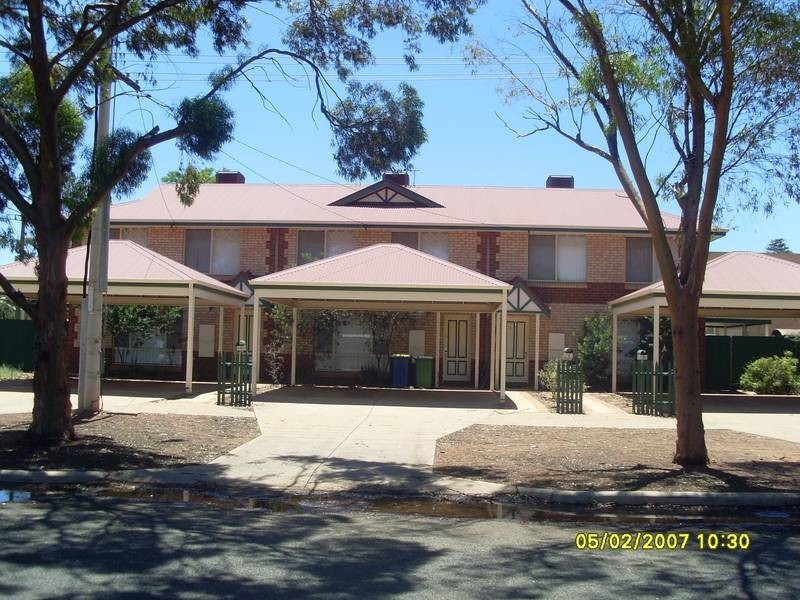 2/61 Dugan Street, Kalgoorlie WA 6430