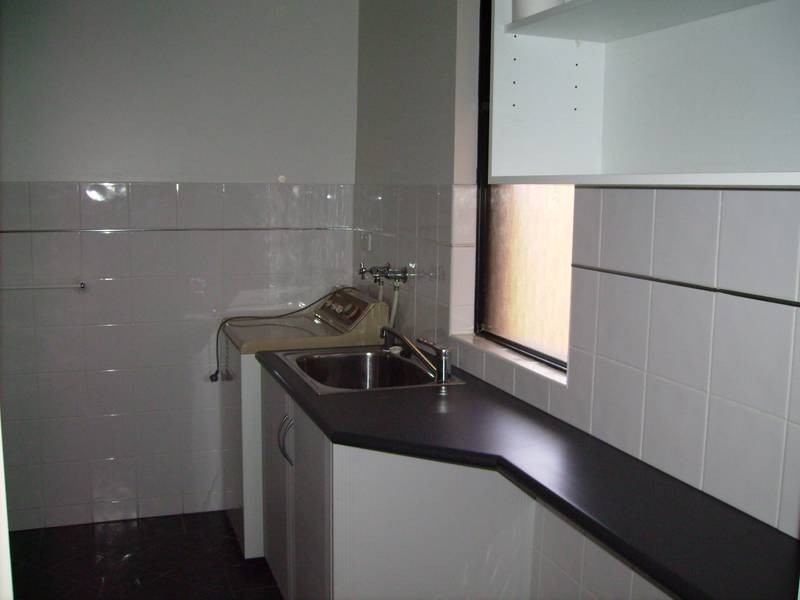 2/2 Burt Street, Boulder WA 6432