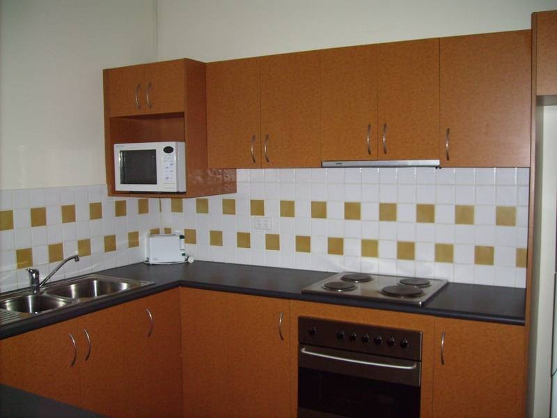 2/2 Burt Street, Boulder WA 6432