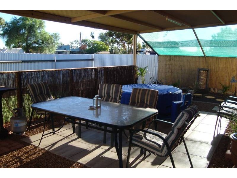 104 Hopkins Street, Boulder WA 6432