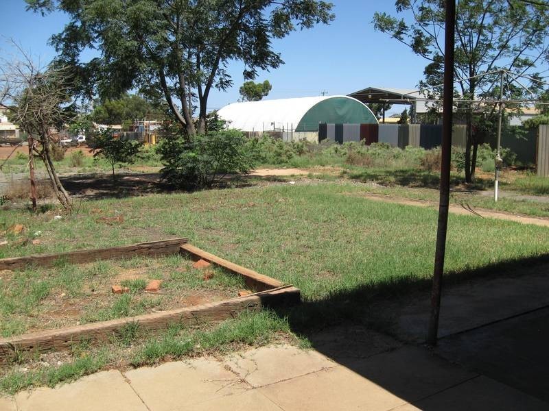 76 Oroya Street, Boulder WA 6432