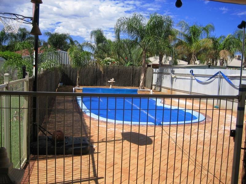 13 Bates Drive, Kalgoorlie WA 6430