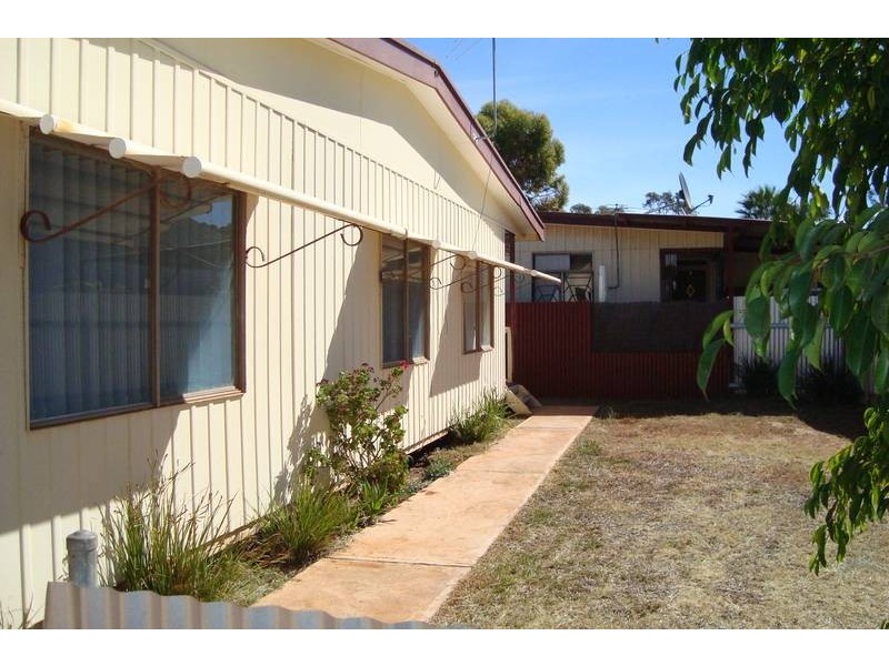 16B White Street, Kalgoorlie WA 6430