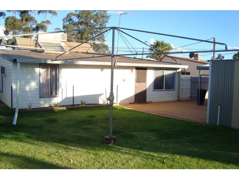 8 Frank Street, Kalgoorlie WA 6430