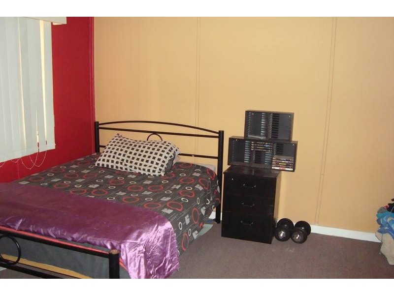 73 North Terrace, Boulder WA 6432