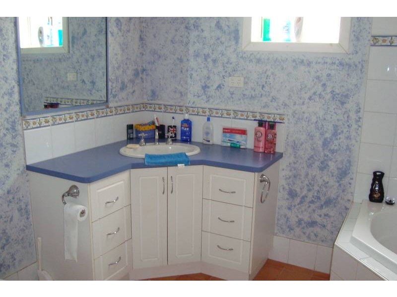 73 North Terrace, Boulder WA 6432