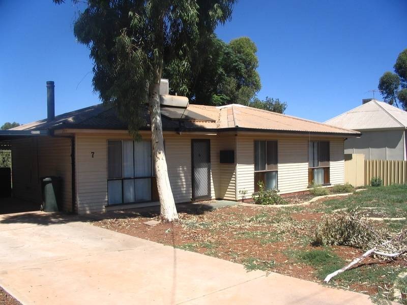 7 Holmes Street, Boulder WA 6432
