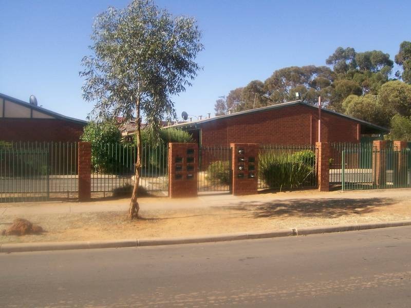 6/11 Piesse Street, Boulder WA 6432