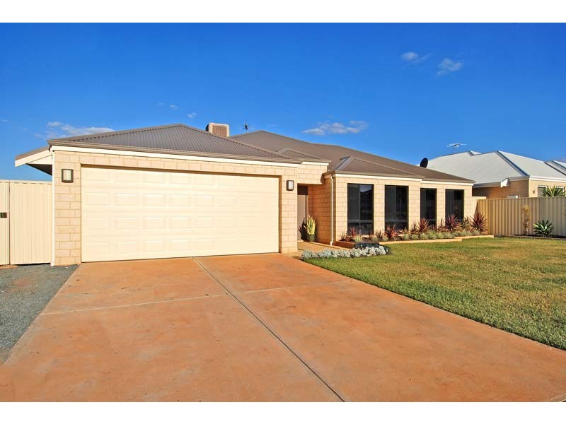 8 Henderson Drive, Kalgoorlie WA 6430