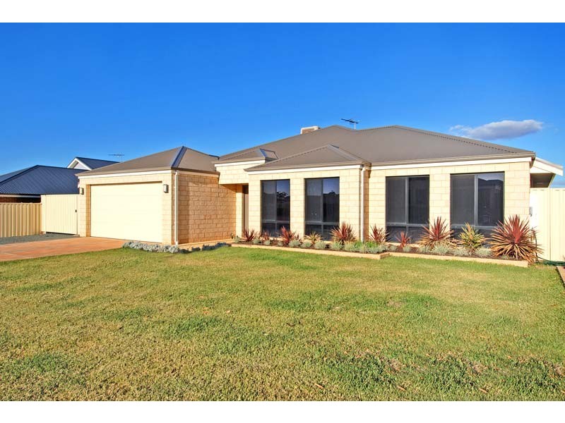 8 Henderson Drive, Kalgoorlie WA 6430