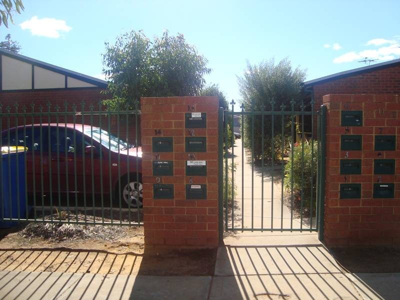 6/11 Piesse Street, Boulder WA 6432