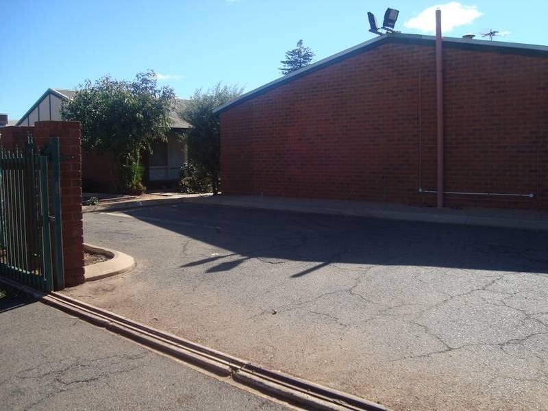 6/11 Piesse Street, Boulder WA 6432