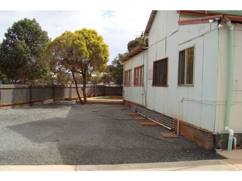 2E Campbell Street, Kalgoorlie WA 6430